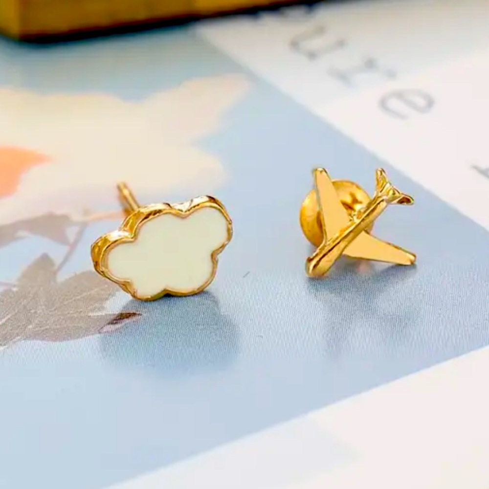 Cute plane/sky earrings new